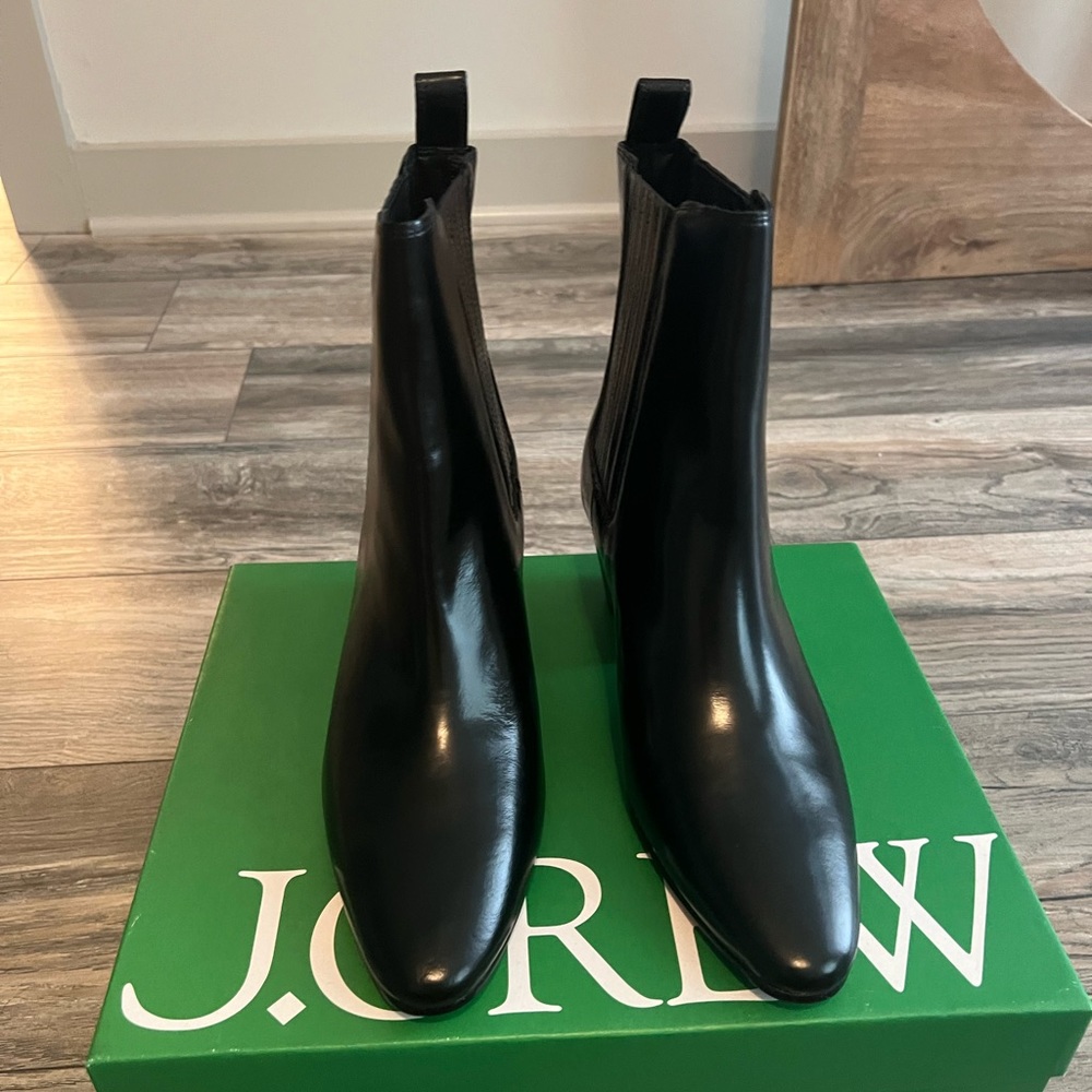 Piper ankle boots in leather
